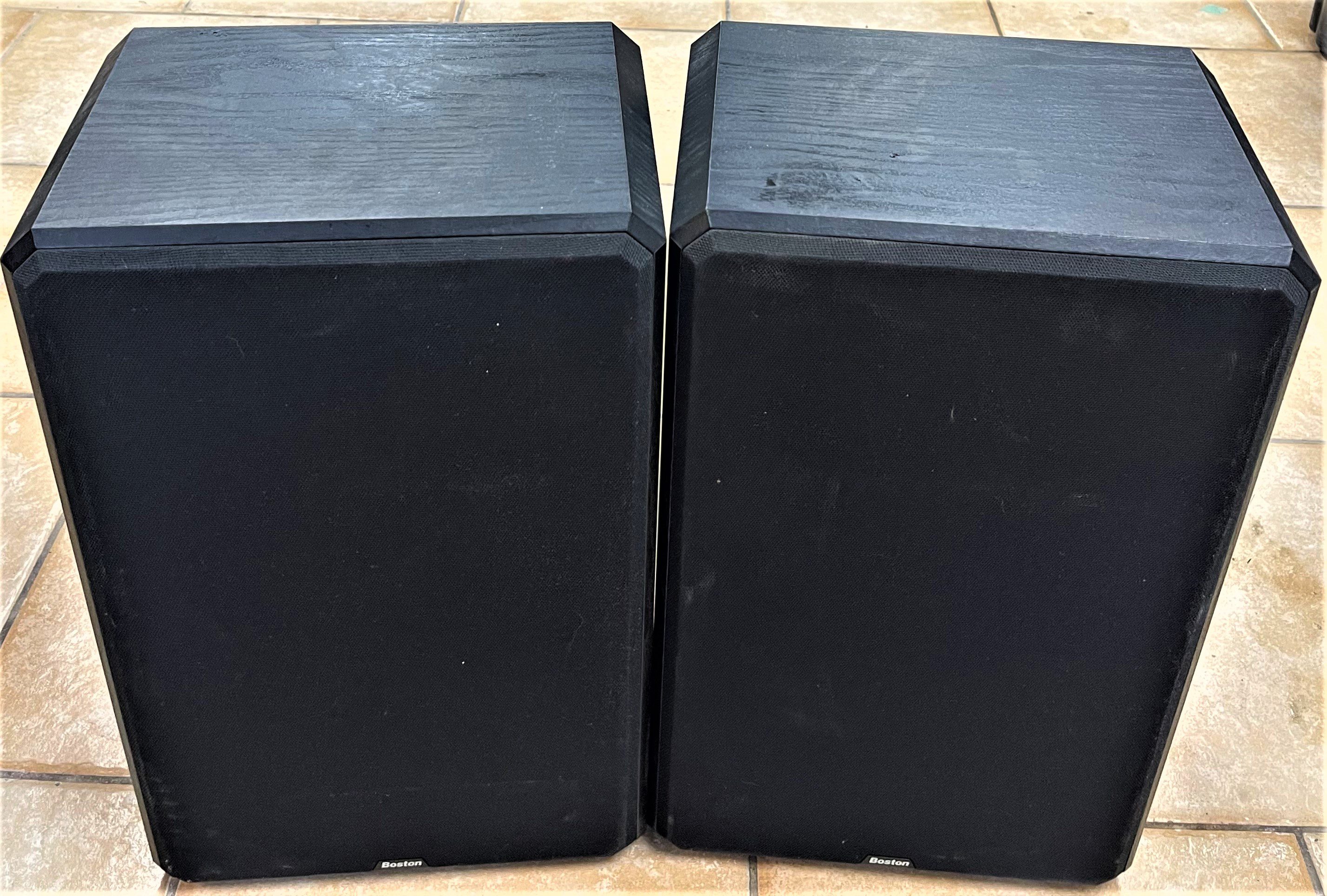 Boston Acoustics HD8 Bookshelf Speakers