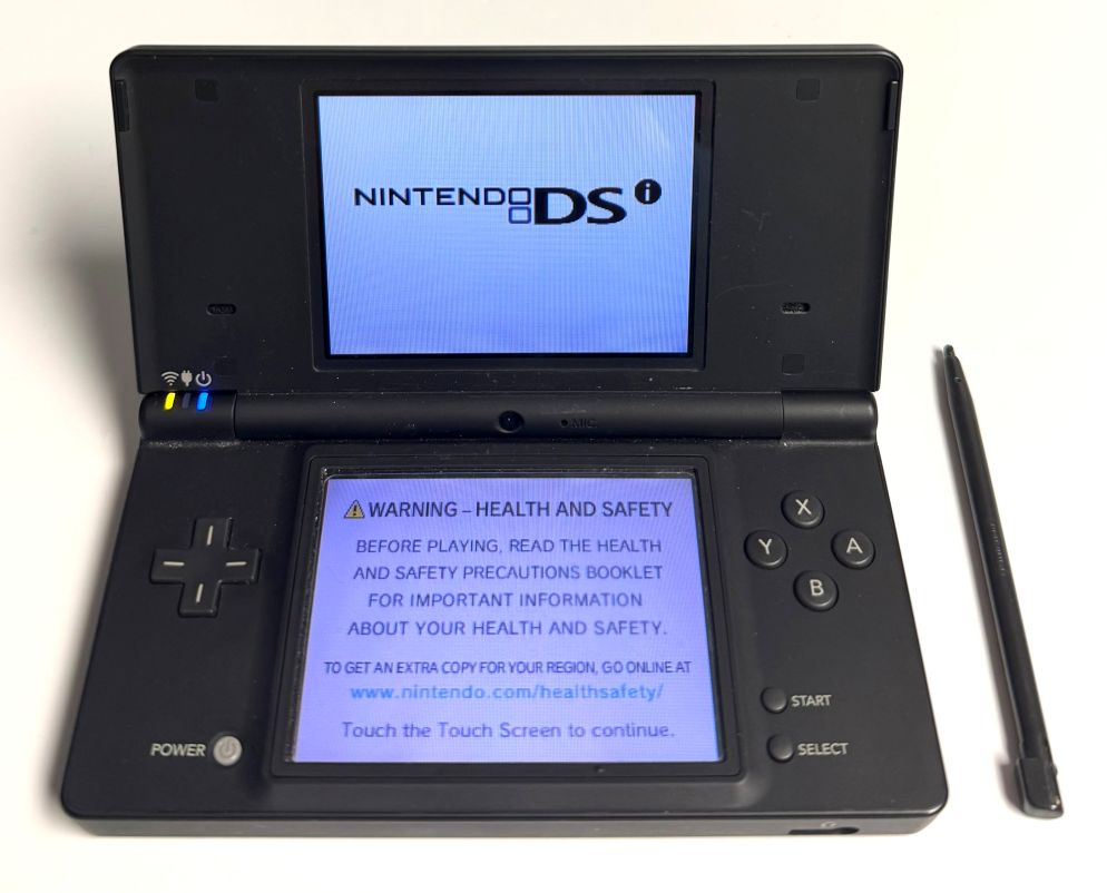 Nintendo DSi Console (Black) (USED Video Game Console - Image 2