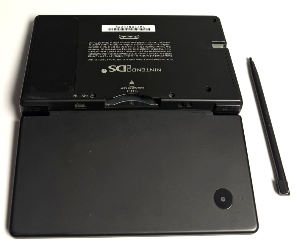Nintendo DSi Console (Black) (USED Video Game Console - Image 3